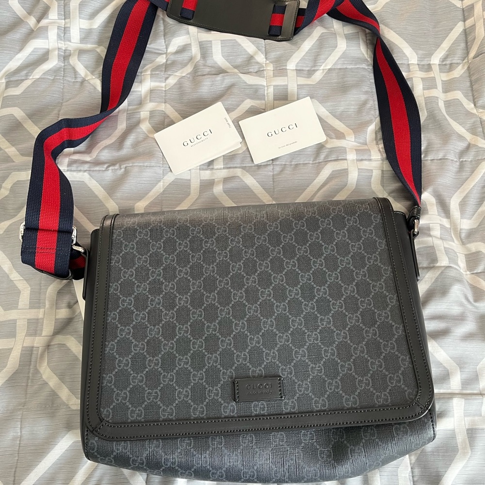 Authentic Large Gucci Messenger Bag
